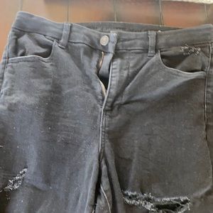 American Eagle Ripped Black Skinny Jeans. Size 12